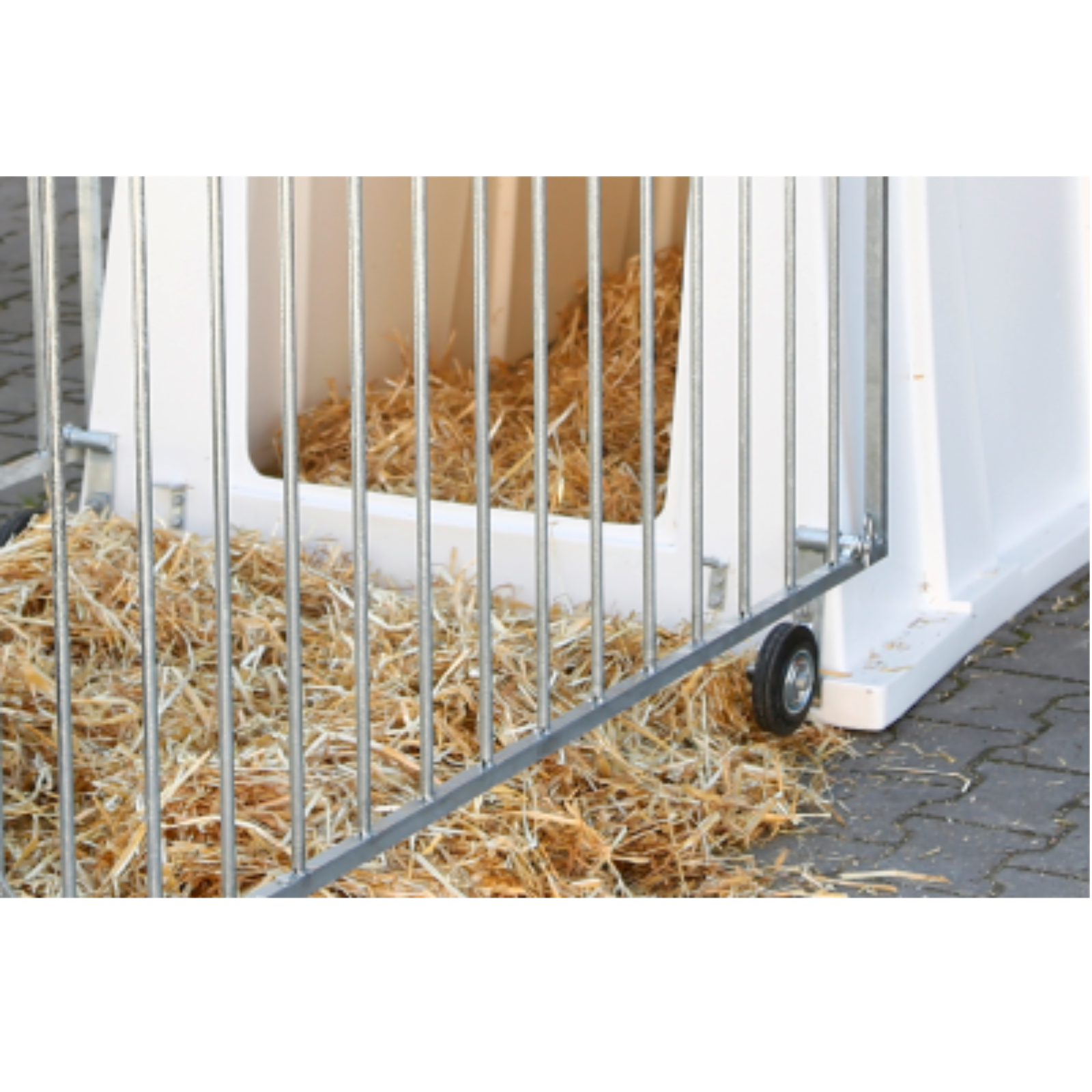 Kälberiglu CalfHouse PE UV+ mit leichter Umzäunung