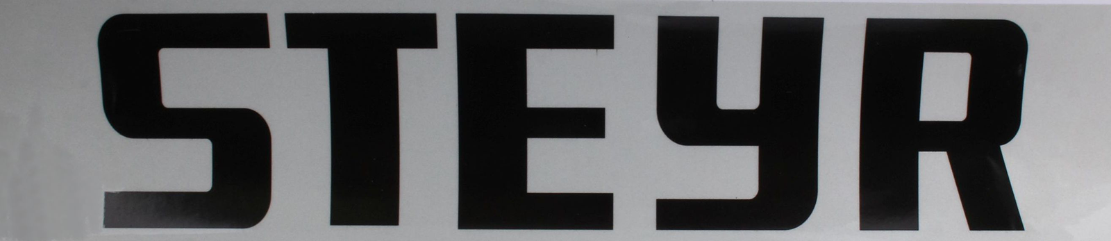 Aufkleber Steyr Dachscheinwerfergehäuse vorne 